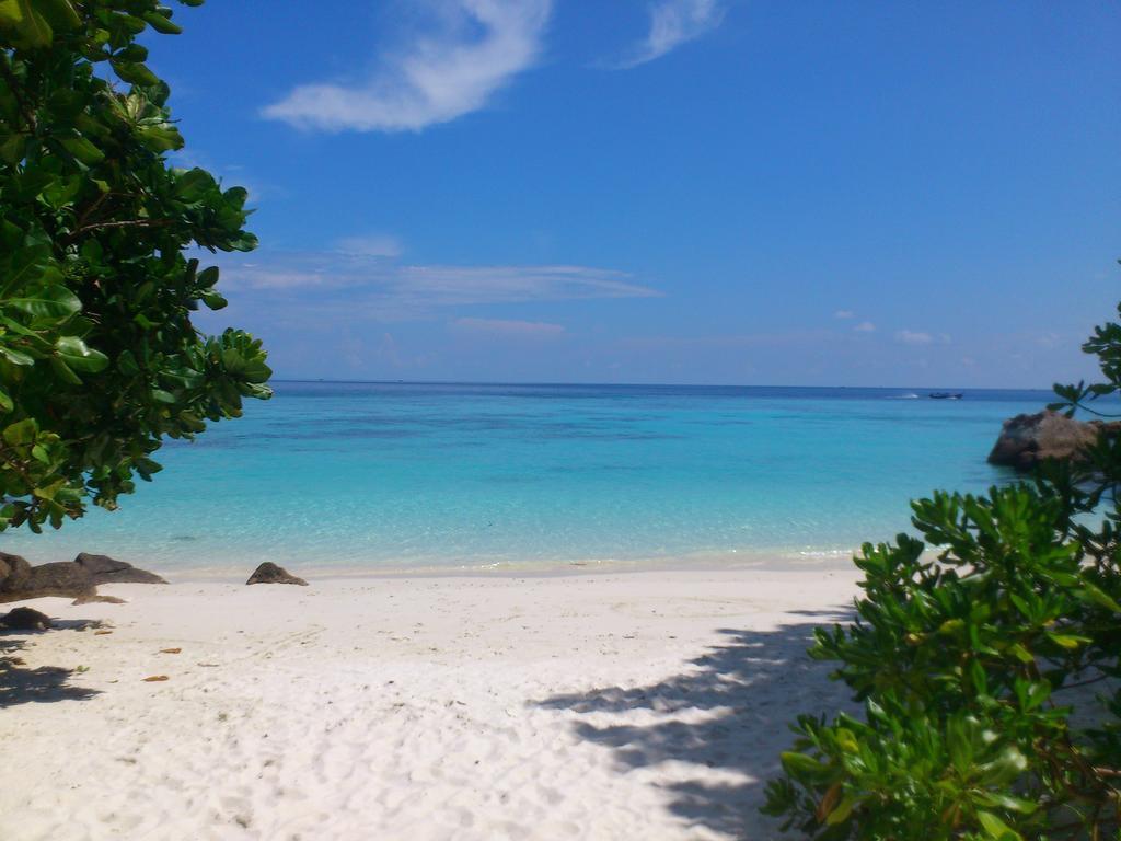 Ten Moons Lipe Resort חדר תמונה